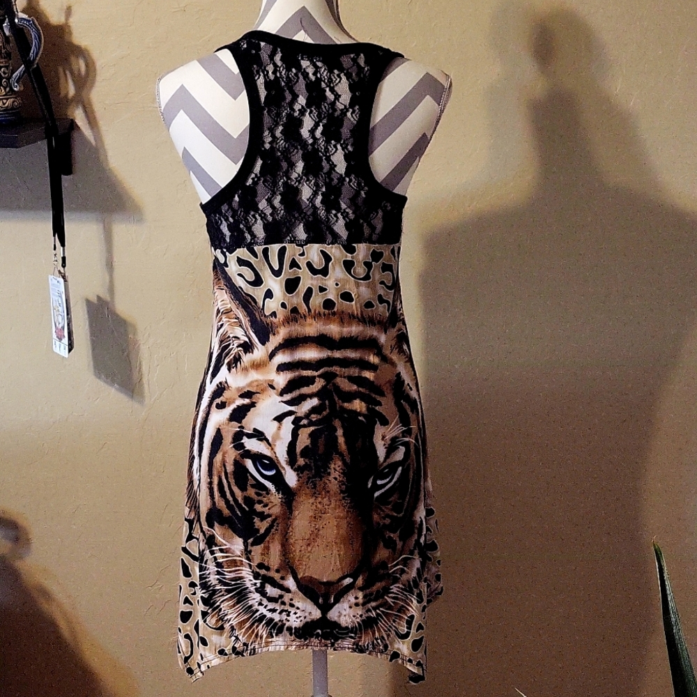 Dress - Picture 2 of 2